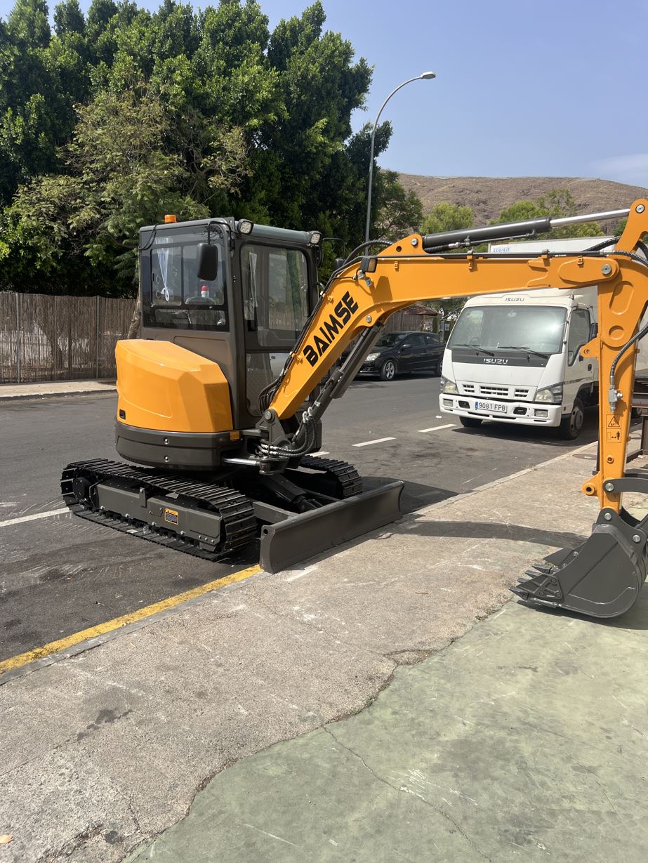 Excavadora 4500 Kg Motor Kubota